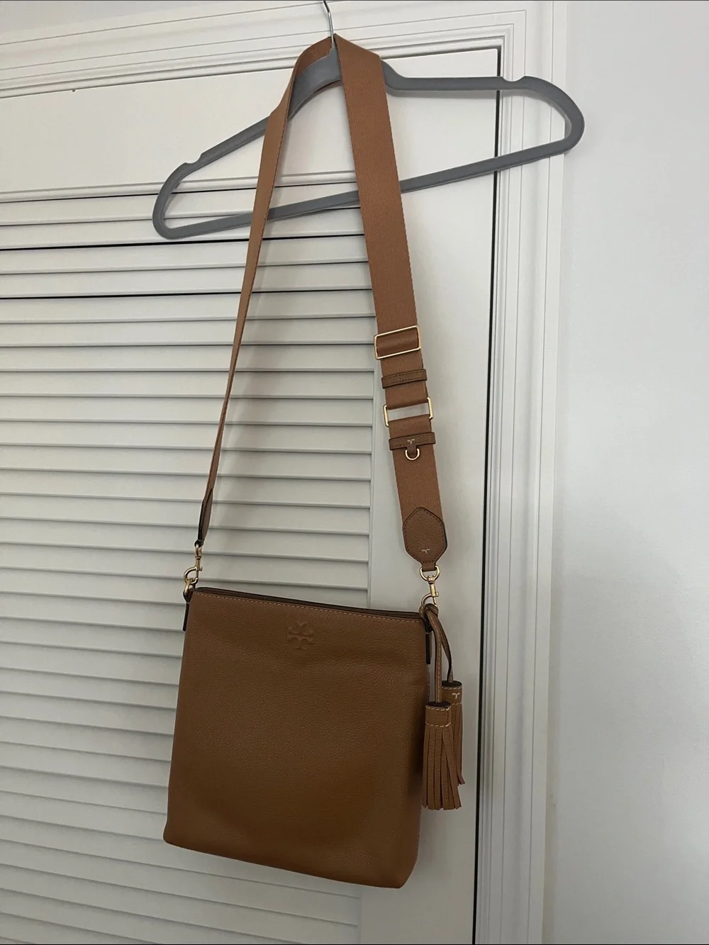 Tory Burch Classic Leather Crossbody Bag - Tan